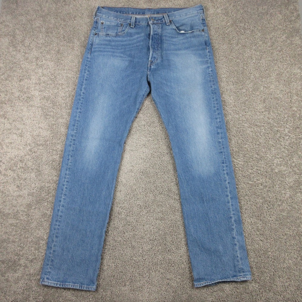 Levis Jeans Mens 33x32 Blue 501 Button Fly Original Straight Faded Denim Pants
